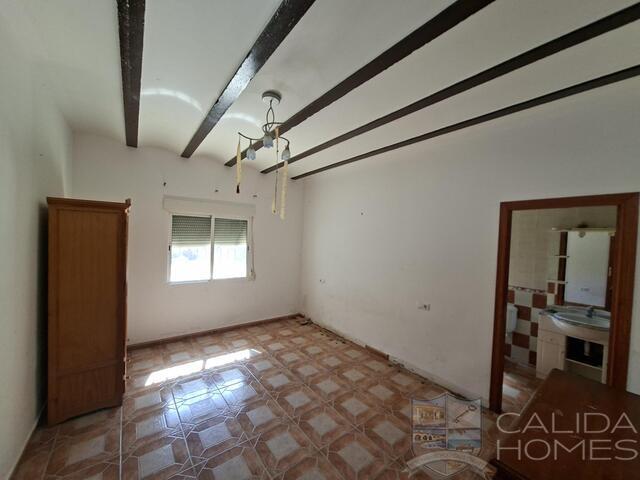 Villa Arcos : Resale Villa for Sale in Cantoria, Almería