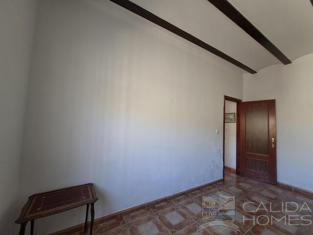 Villa Arcos : Resale Villa for Sale in Cantoria, Almería