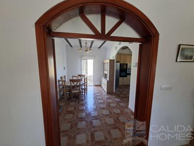 Villa Arcos : Resale Villa in Cantoria, Almería
