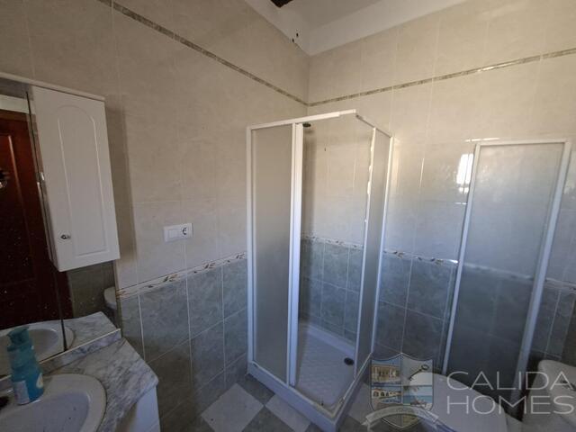 Villa Arcos : Resale Villa for Sale in Cantoria, Almería