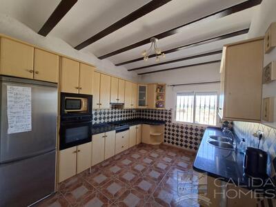 Villa Arcos : Resale Villa in Cantoria, Almería