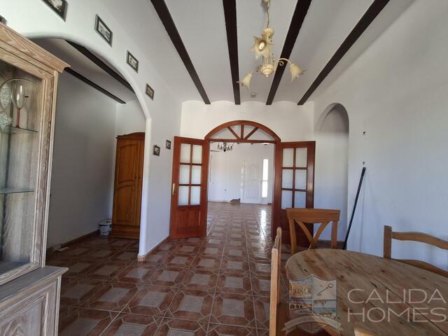Villa Arcos : Resale Villa for Sale in Cantoria, Almería