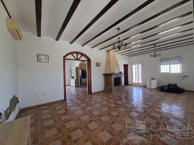 Villa Arcos : Resale Villa in Cantoria, Almería