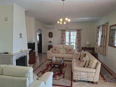 Villa Aster : Resale Villa in Albox, Almería