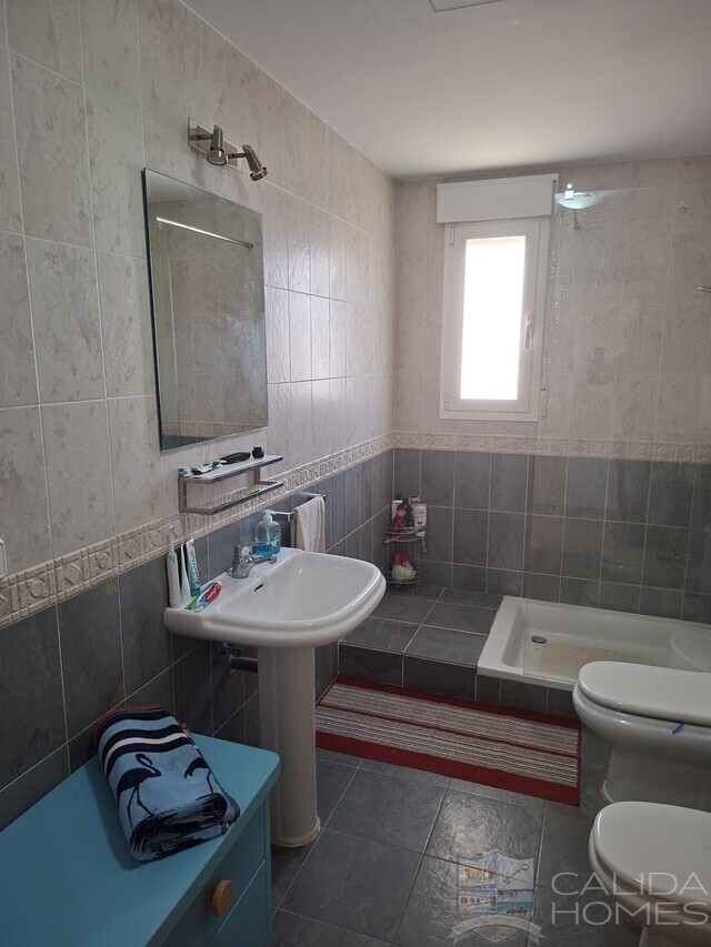 Villa Aster : Resale Villa for Sale in Albox, Almería