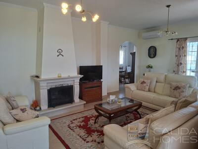 Villa Aster : Resale Villa in Albox, Almería