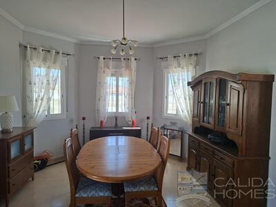 Villa Aster : Resale Villa in Albox, Almería