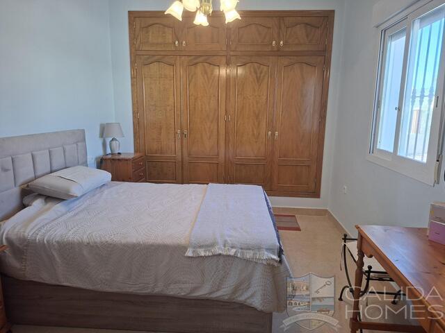 Villa Aster : Resale Villa for Sale in Albox, Almería