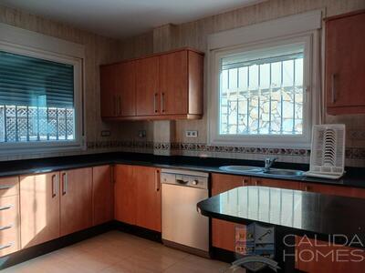 Villa Aston : Resale Villa in Arboleas, Almería