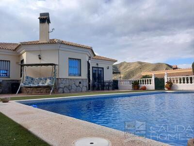 Villa Aston : Resale Villa in Arboleas, Almería