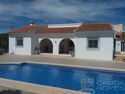 Villa Aurora: Resale Villa in Arboleas, Almería
