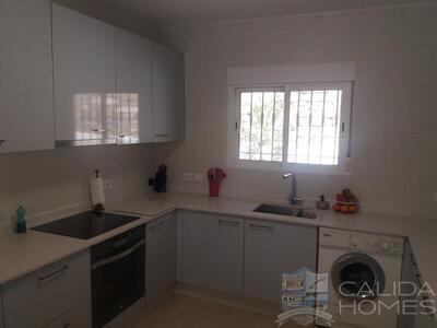 Villa Aurora: Resale Villa in Arboleas, Almería
