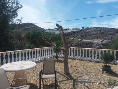 Villa Aurora: Resale Villa in Arboleas, Almería