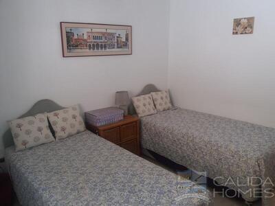 Villa Aurora: Resale Villa in Arboleas, Almería