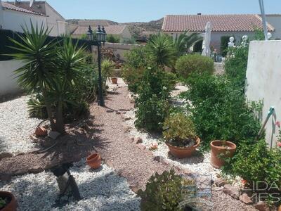 Villa Azalia: Resale Villa in Arboleas, Almería