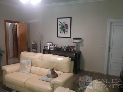 Villa Azalia: Resale Villa in Arboleas, Almería