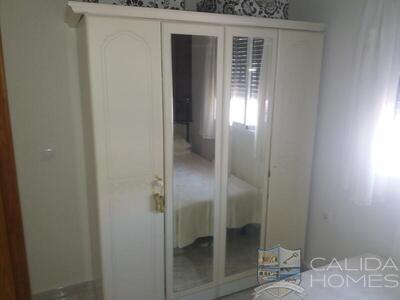 Villa Azalia: Resale Villa in Arboleas, Almería