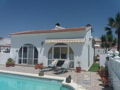 Villa Azalia: Resale Villa in Arboleas, Almería