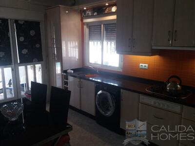 Villa Azalia: Resale Villa in Arboleas, Almería
