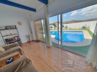 Villa Azul Fresco: Resale Villa in Arboleas, Almería