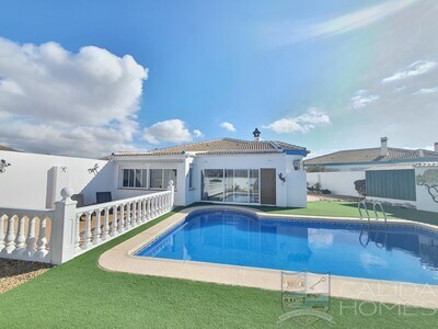 Villa Azul Fresco: Resale Villa in Arboleas, Almería