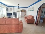 Villa Azul Fresco: Resale Villa in Arboleas, Almería