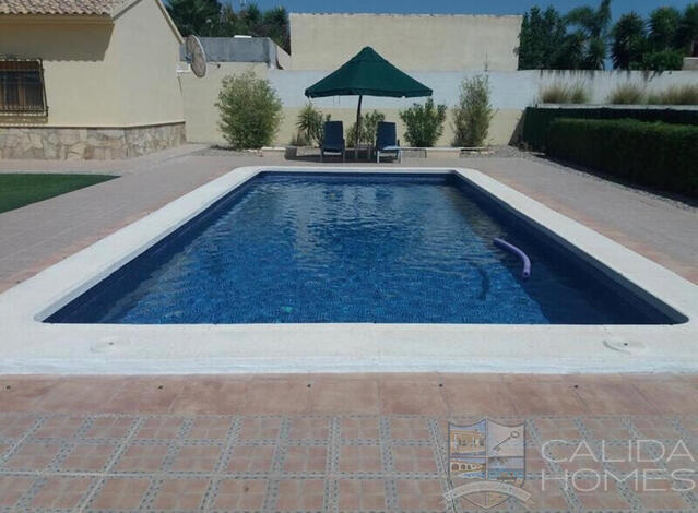 Villa Azura : Resale Villa for Sale in Arboleas, Almería