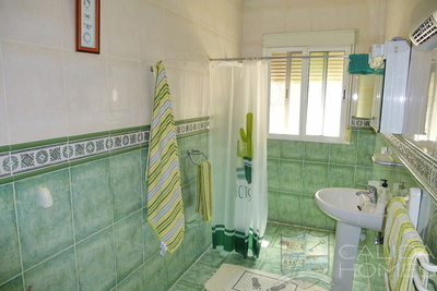 Villa Begonia : Resale Villa in Arboleas, Almería