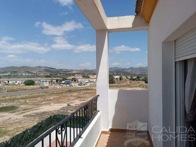 Villa Bellisimo 1: Resale Villa for Sale in Zurgena, Almería