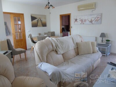 Villa Bellissimo: Resale Villa in Arboleas, Almería