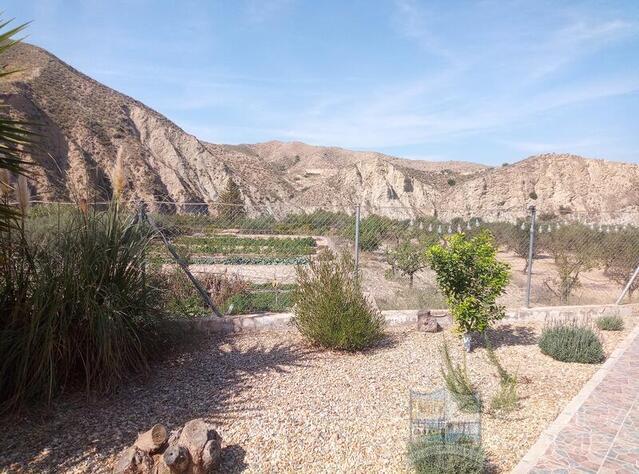 Villa Birch : Herverkoop Villa te Koop in Arboleas, Almería