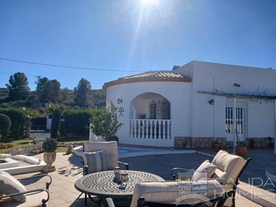 Villa Blanca: Resale Villa in Cantoria, Almería