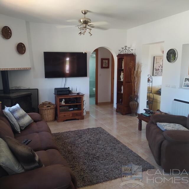 Villa Bloom : Resale Villa for Sale in Arboleas, Almería