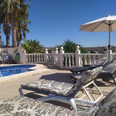 Villa Bloom : Resale Villa in Arboleas, Almería