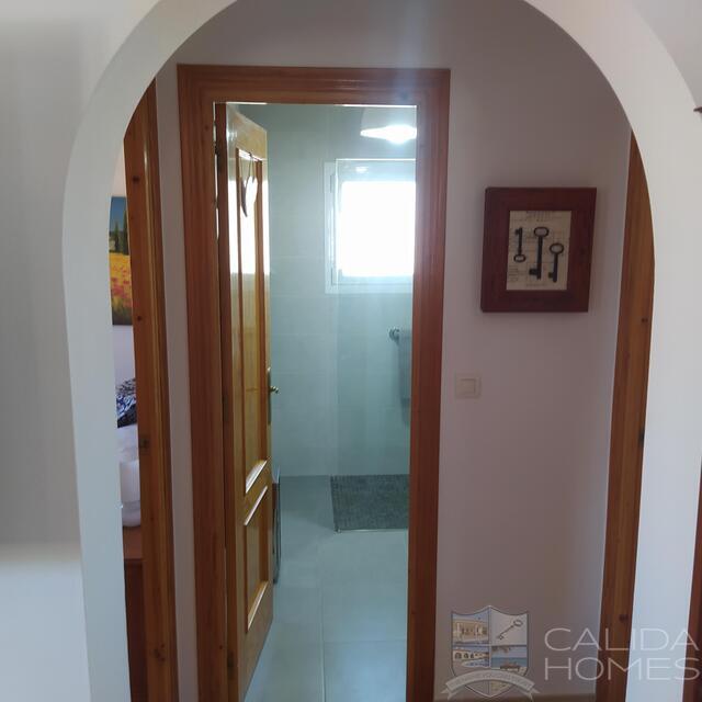 Villa Bloom : Resale Villa for Sale in Arboleas, Almería