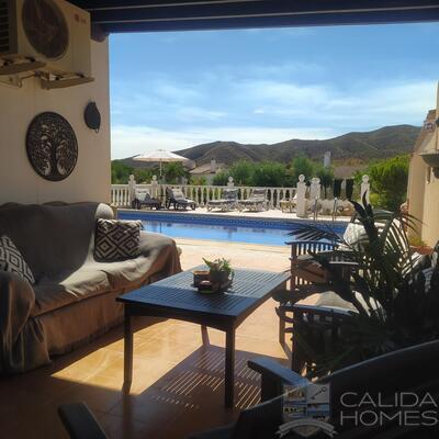 Villa Bloom : Resale Villa in Arboleas, Almería