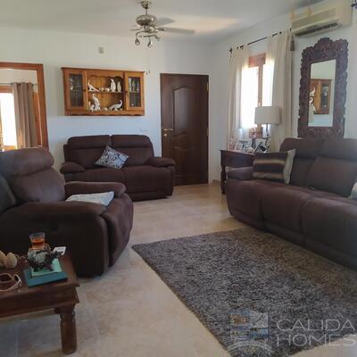 Villa Bloom : Resale Villa in Arboleas, Almería