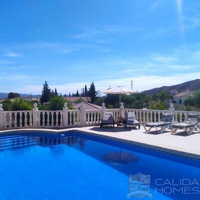 Villa Bloom : Resale Villa in Arboleas, Almería