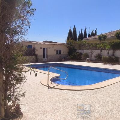 Villa Blossom : Resale Villa in Arboleas, Almería