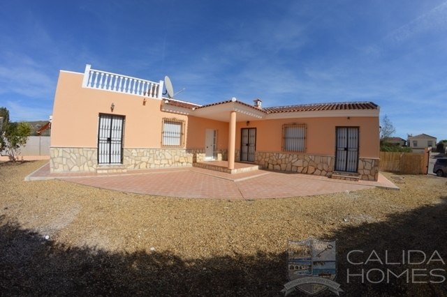 Villa Blush: Herverkoop Villa te Koop in Los Carasoles, Almería