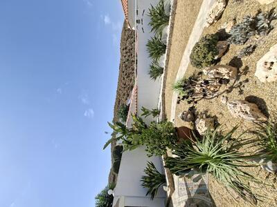 Villa Bodhi : Resale Villa in Arboleas, Almería