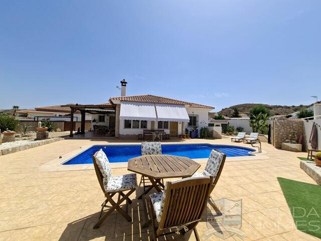 Villa Bodhi : Resale Villa for Sale in Arboleas, Almería