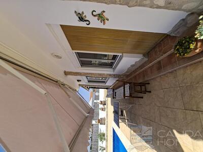 Villa Bodhi : Resale Villa in Arboleas, Almería
