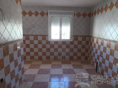 Villa Bonita: Resale Villa in Oria, Almería