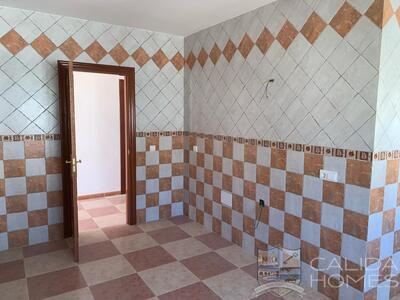 Villa Bonita: Resale Villa in Oria, Almería