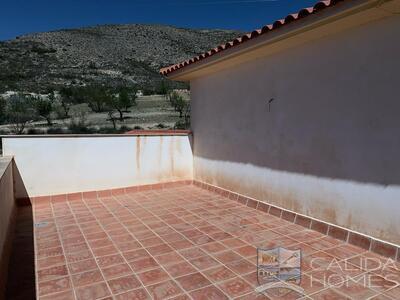 Villa Bonita: Resale Villa in Oria, Almería
