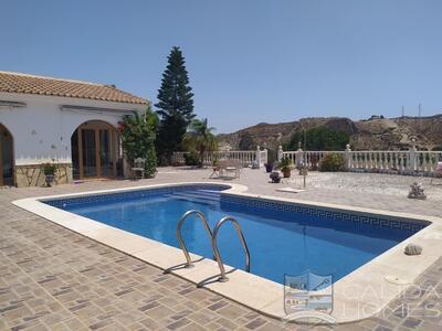Villa Buena Vista : Resale Villa in Arboleas, Almería