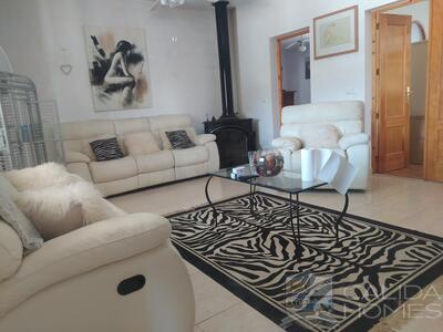 Villa Buena Vista : Resale Villa in Arboleas, Almería