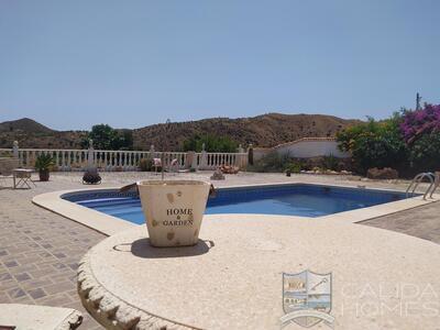 Villa Buena Vista : Resale Villa in Arboleas, Almería