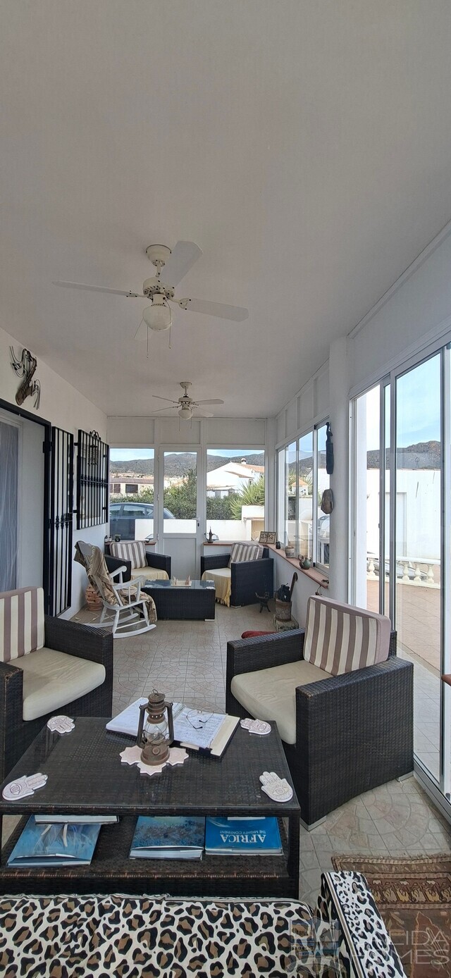 VILLA  BÚHO: Resale Villa for Sale in Los Higuerales, Almería